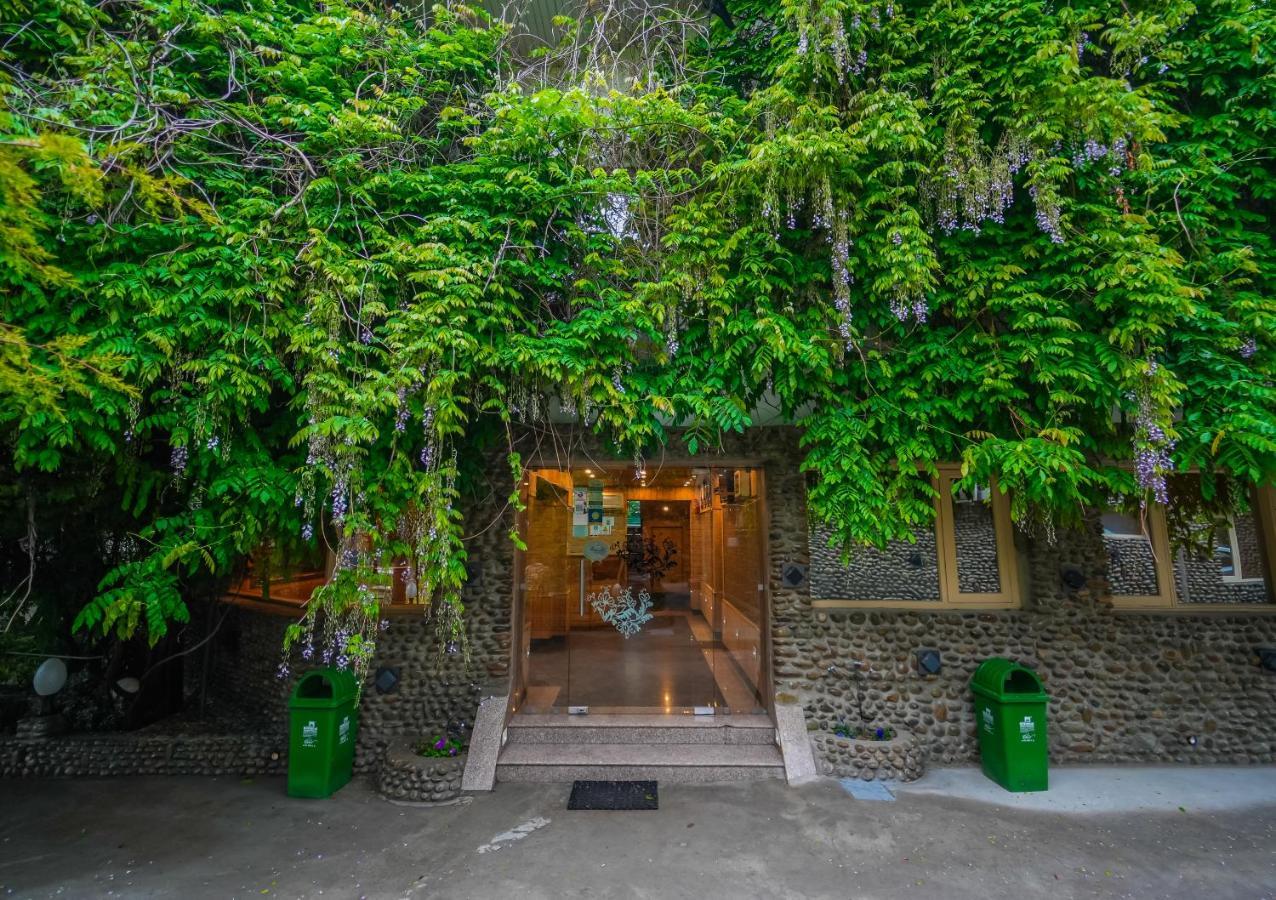 Hotel Mirage Srinagar  Ngoại thất bức ảnh