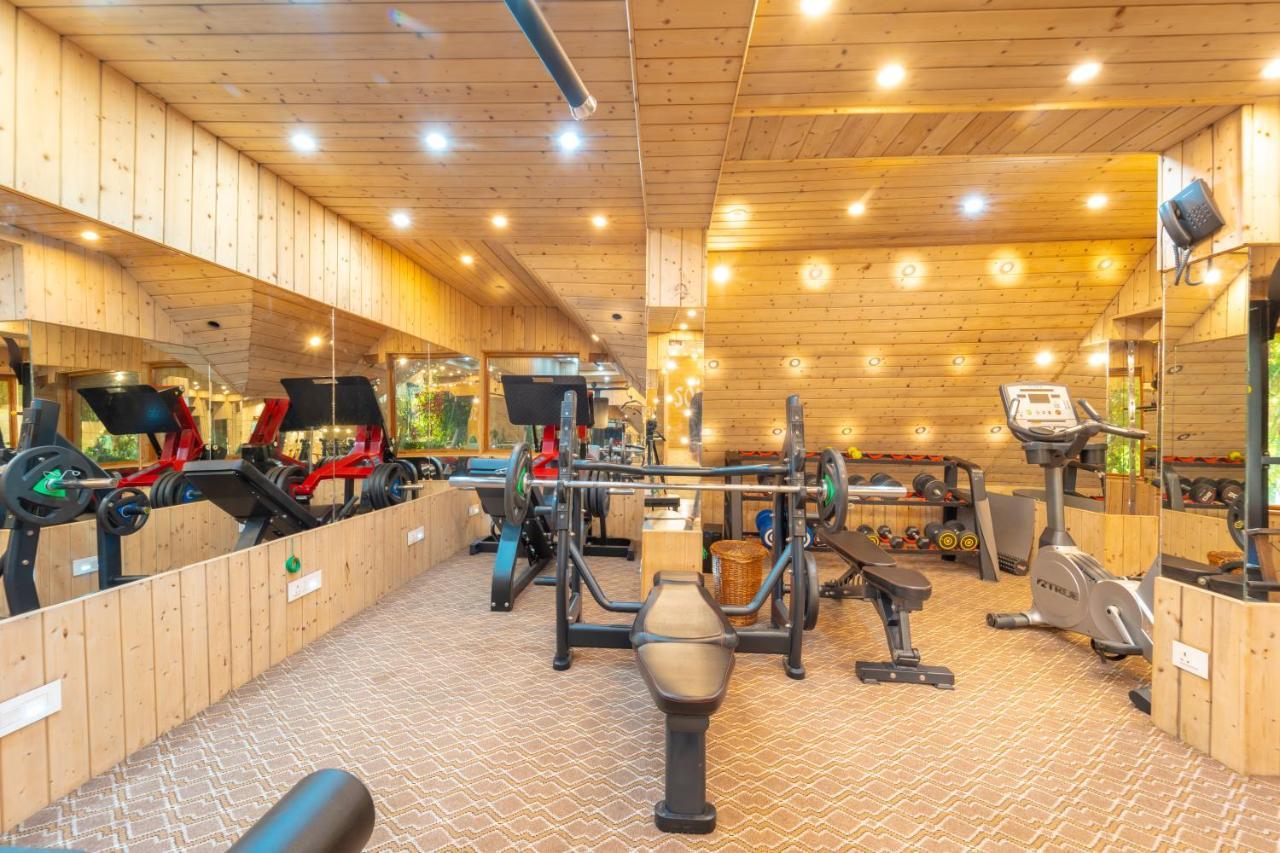 Hotel Mirage Srinagar  Ngoại thất bức ảnh