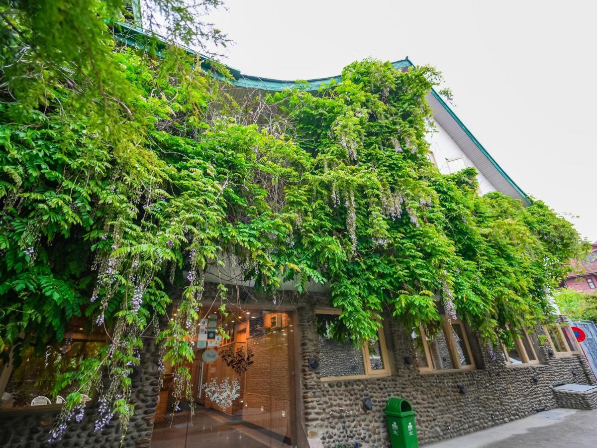 Hotel Mirage Srinagar  Ngoại thất bức ảnh